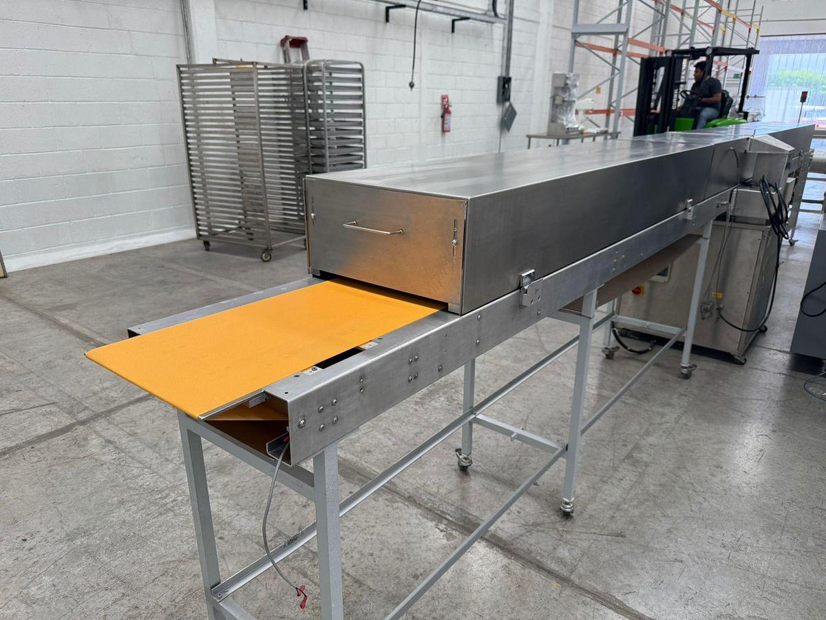 Used Shoko 15¨ German Self Contained Cooling Tunnel