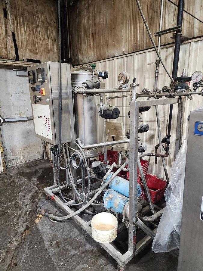 Used PEERLESS MIXER/SLURRY MIX FEEDING WITH CIP & KETTLE