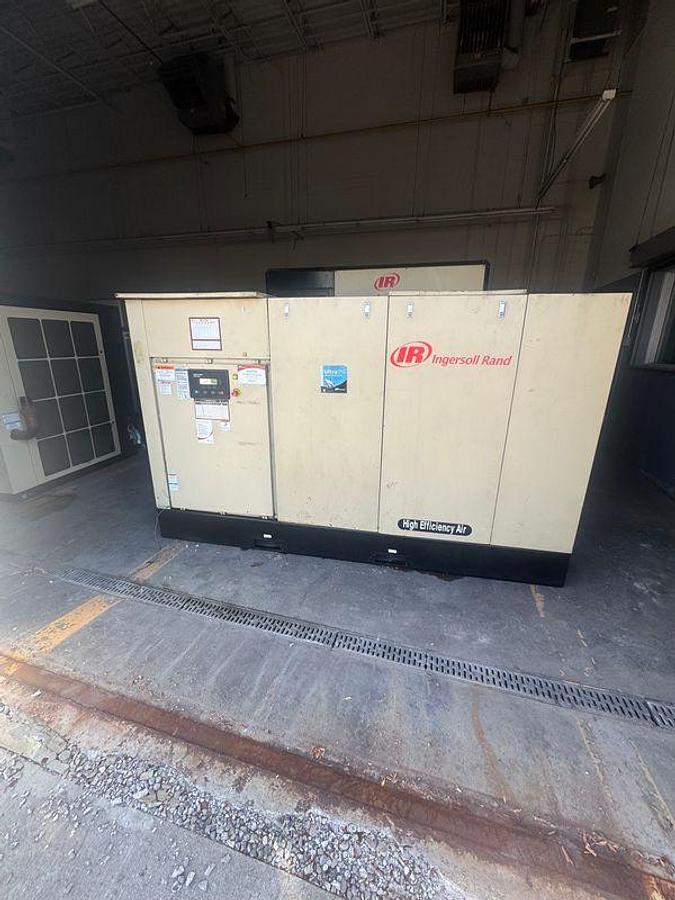 Used Ingersoll Rand Air Compressor Model R160N-A