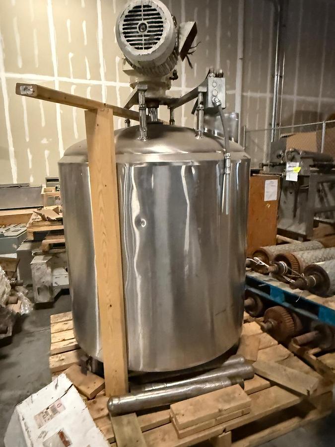Used SS Jacketed 425 Gal Tank 