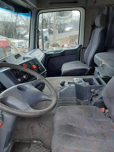 Gebruikt 1999 MERCEDES BENZ 1840 , 3 PEDALS , euro 2