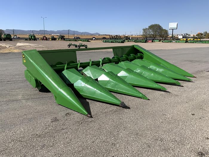 Usado JOHN DEERE® 643