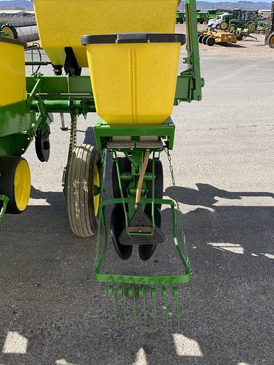 Usado JOHN DEERE® 7000