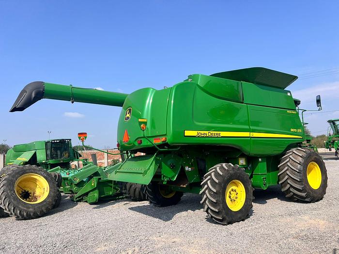 Usado JOHN DEERE® 9670STS