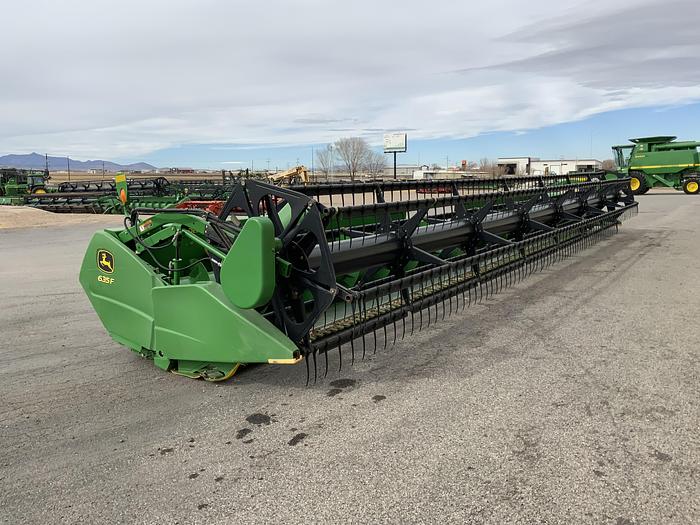 Usado 2010 JOHN DEERE® 635F