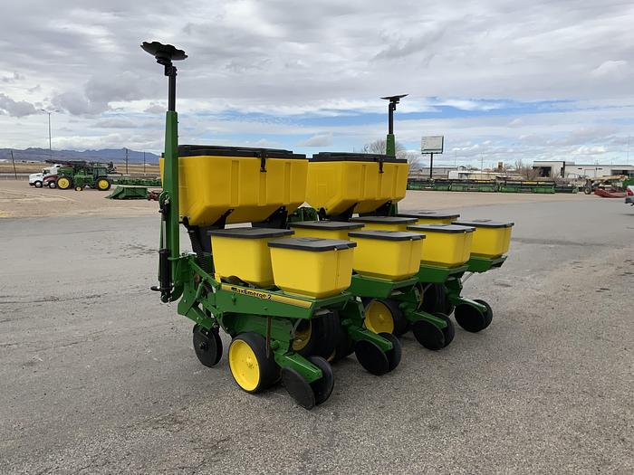Usado JOHN DEERE® 7100