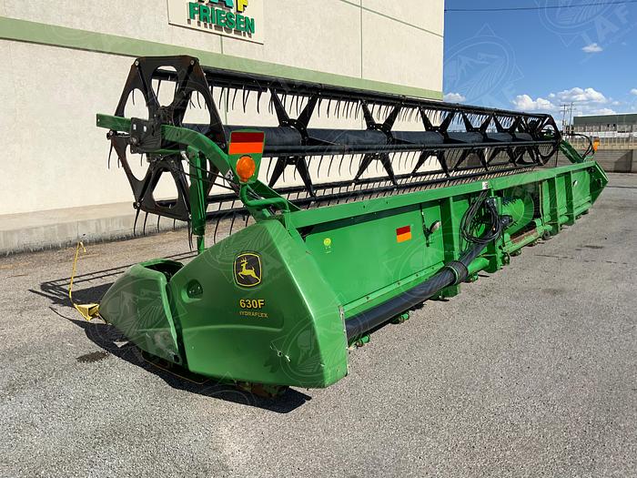 Usado 2004 JOHN DEERE 630F