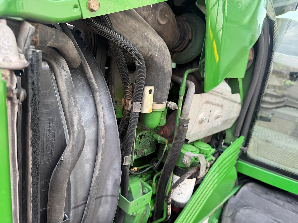 Usado 2011 JOHN DEERE® 6430