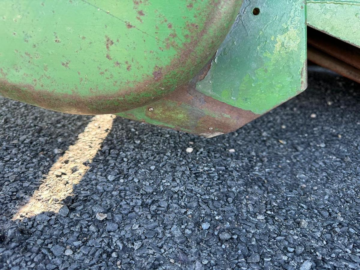 Usado JOHN DEERE® 643