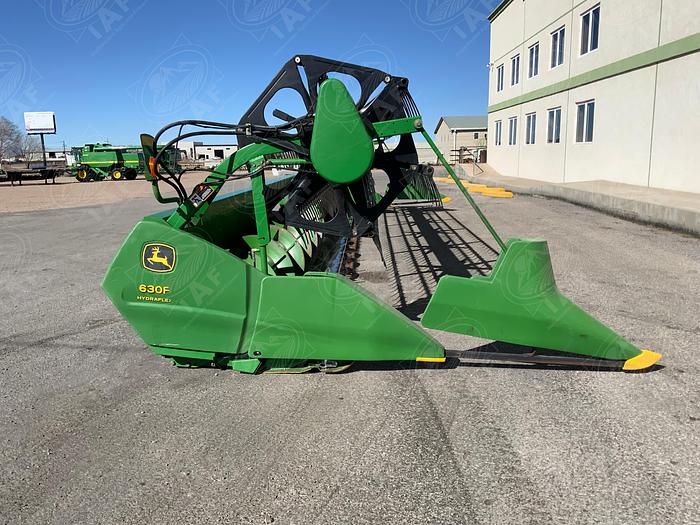 Usado 2004 JOHN DEERE 630F