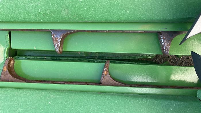 Usado JOHN DEERE 843