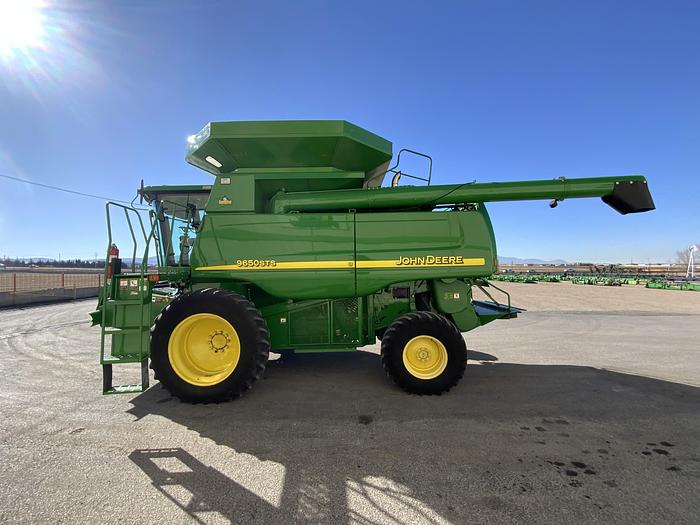 Usado 2003 JOHN DEERE® 9650STS