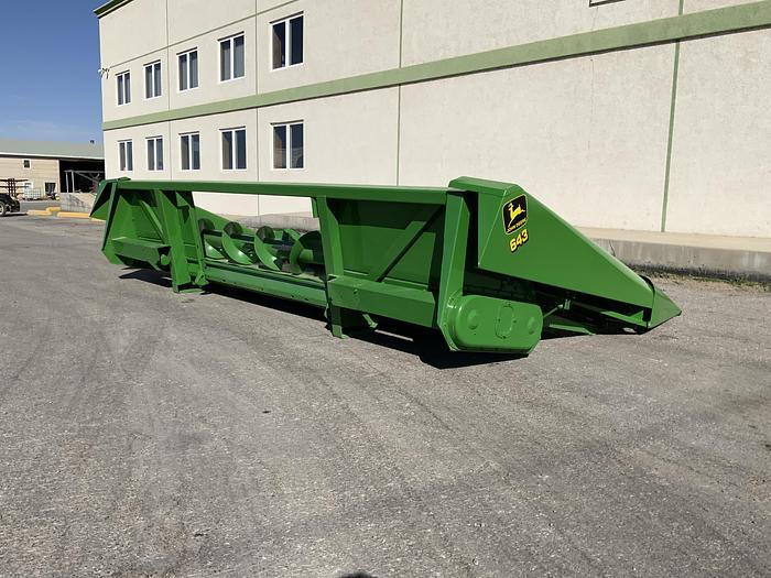 Usado JOHN DEERE® 643