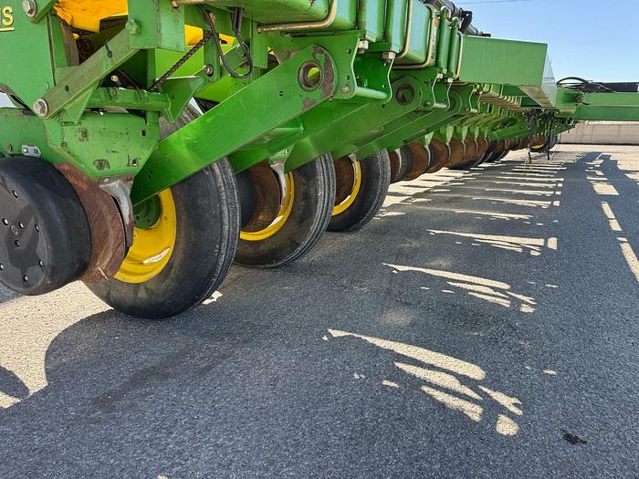 Usado JOHN DEERE® 1770