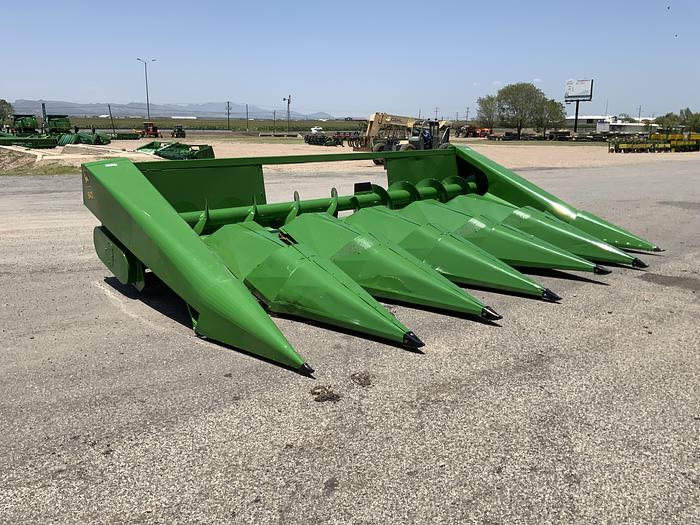 Usado JOHN DEERE® 643