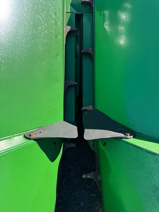 Usado JOHN DEERE® 643