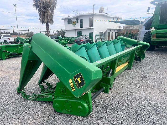 Usado JOHN DEERE® 893