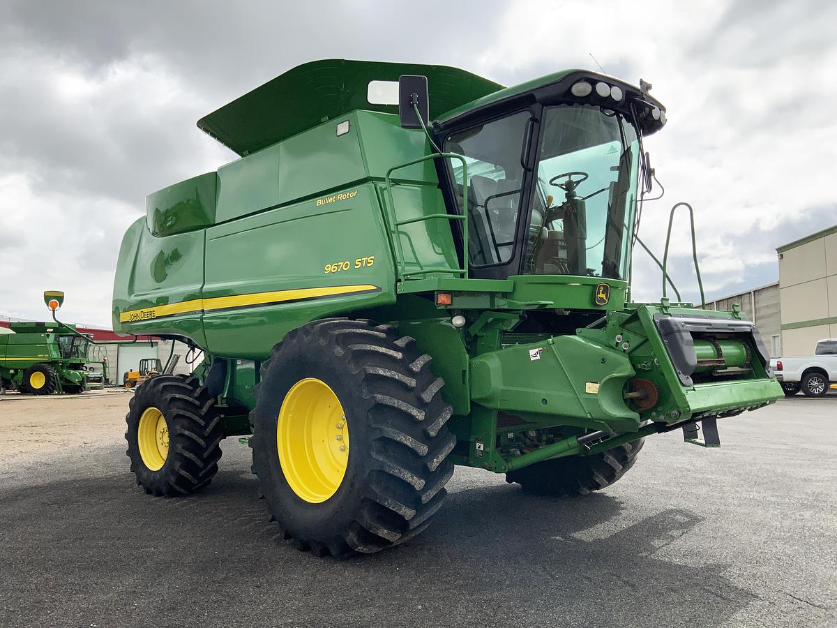 Usado 2009 JOHN DEERE® 9670STS Bullet Rotor