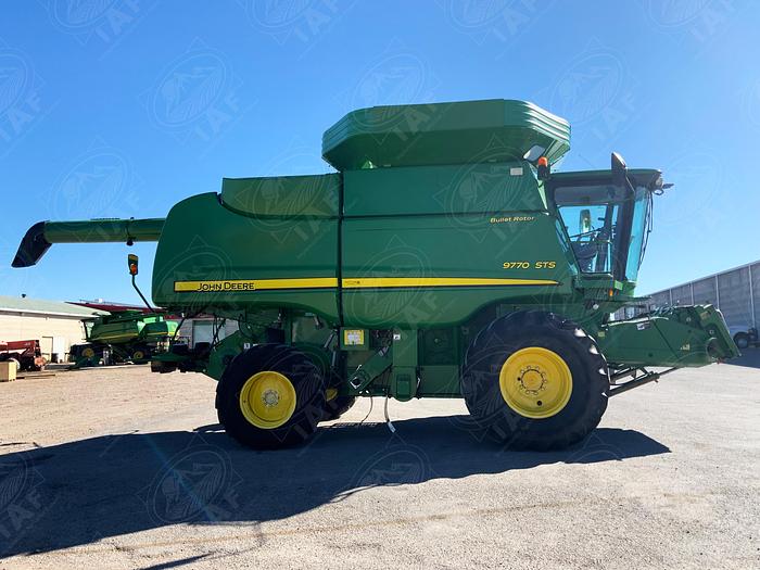 Usado 2010 JOHN DEERE 9770STS
