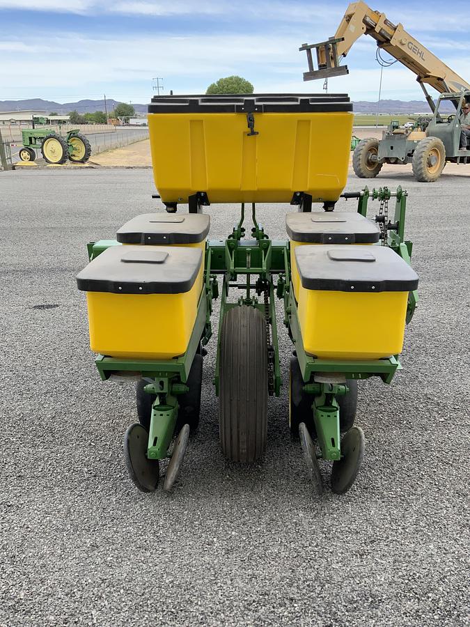 Usado JOHN DEERE® 7100