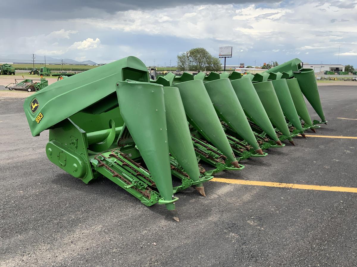 Usado 1997 JOHN DEERE® 893