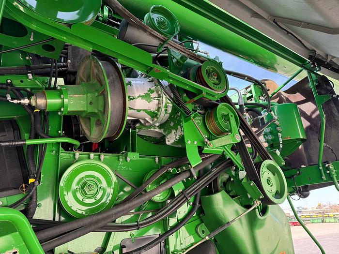 Usado 2009 JOHN DEERE® 9770STS