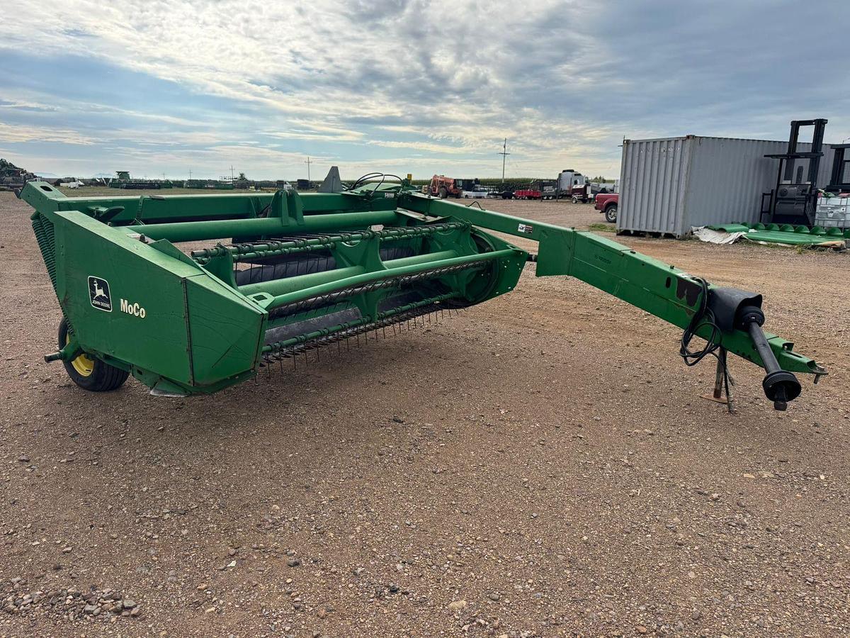 Usado JOHN DEERE® 820