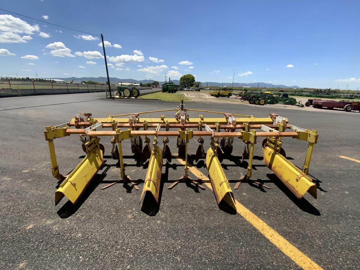 Usado JOHN DEERE® 1100