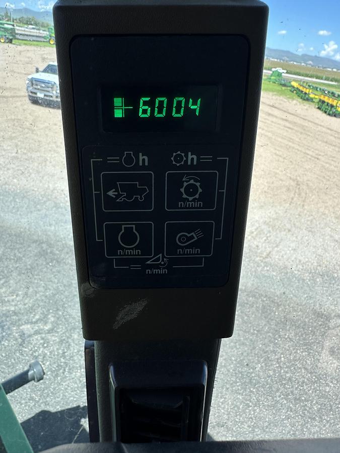 Usado 1993 JOHN DEERE® 9500