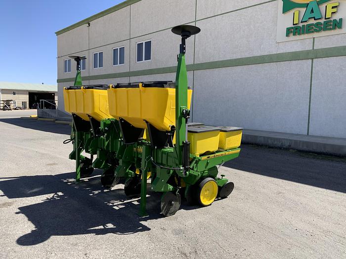 Usado JOHN DEERE 7100