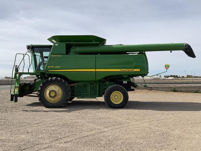 Usado JOHN DEERE 9770STS