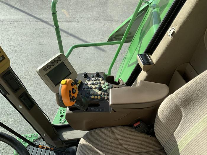 Usado 2010 JOHN DEERE 9770STS