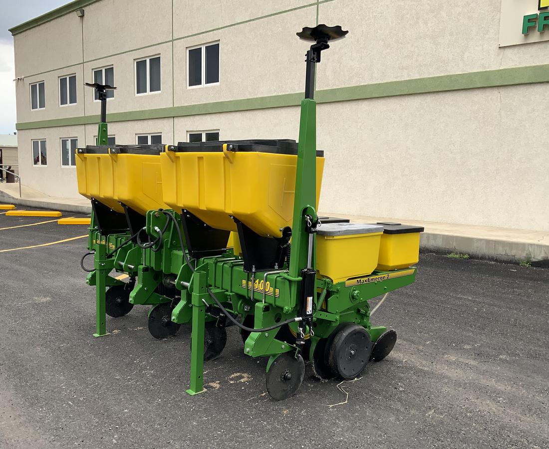 Usado JOHN DEERE® 7100