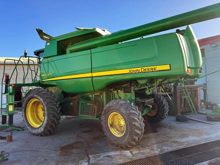 Usado JOHN DEERE 9670STS