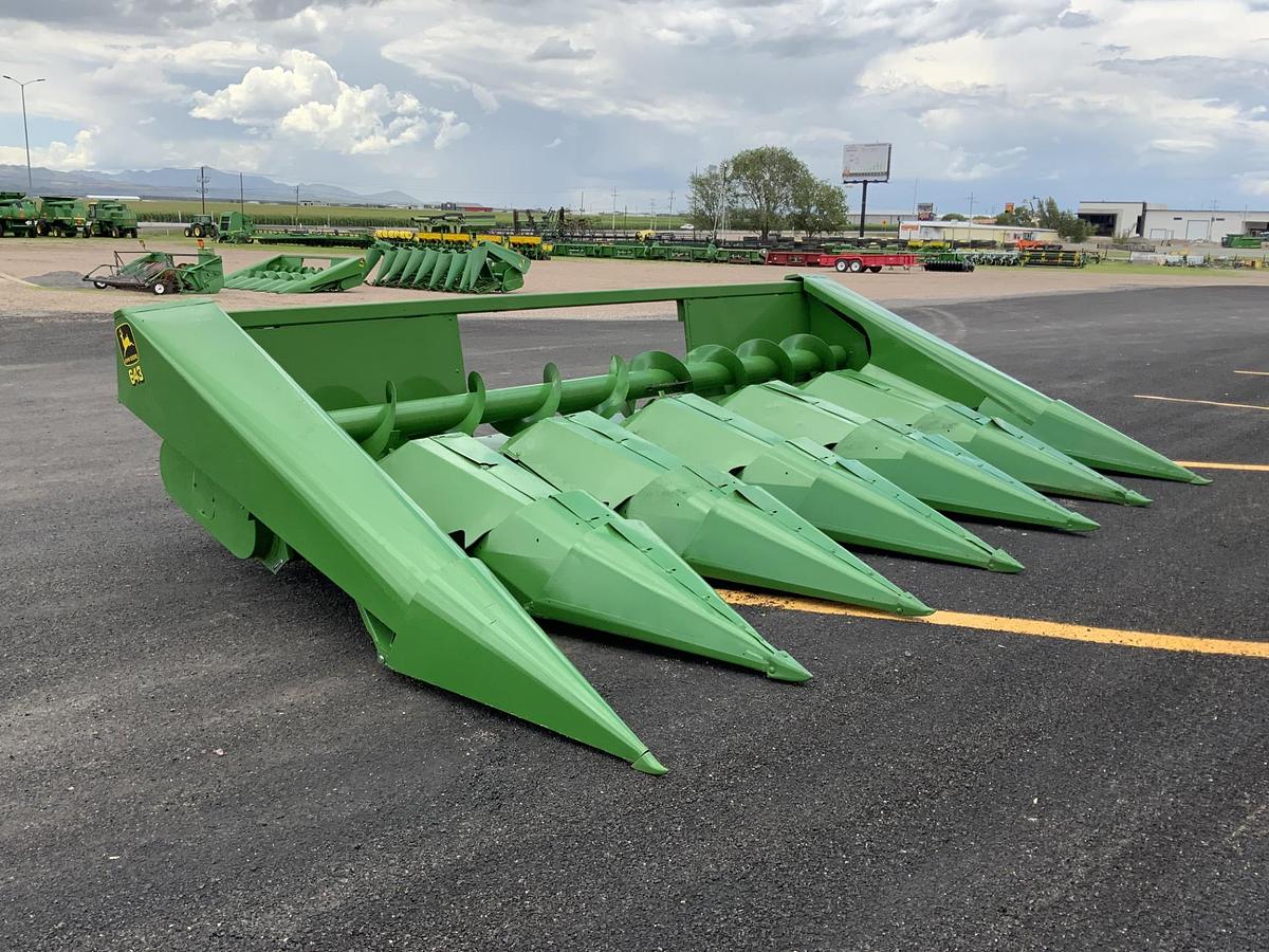 Usado JOHN DEERE® 643