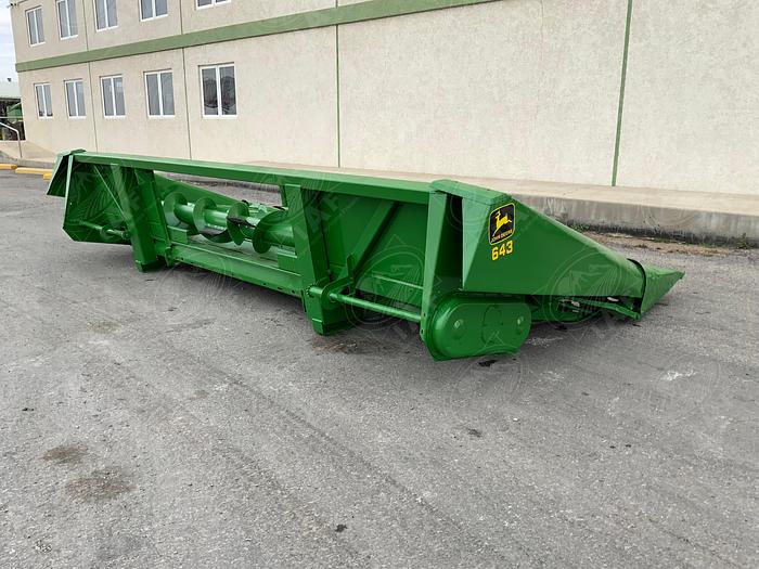Usado JOHN DEERE 643