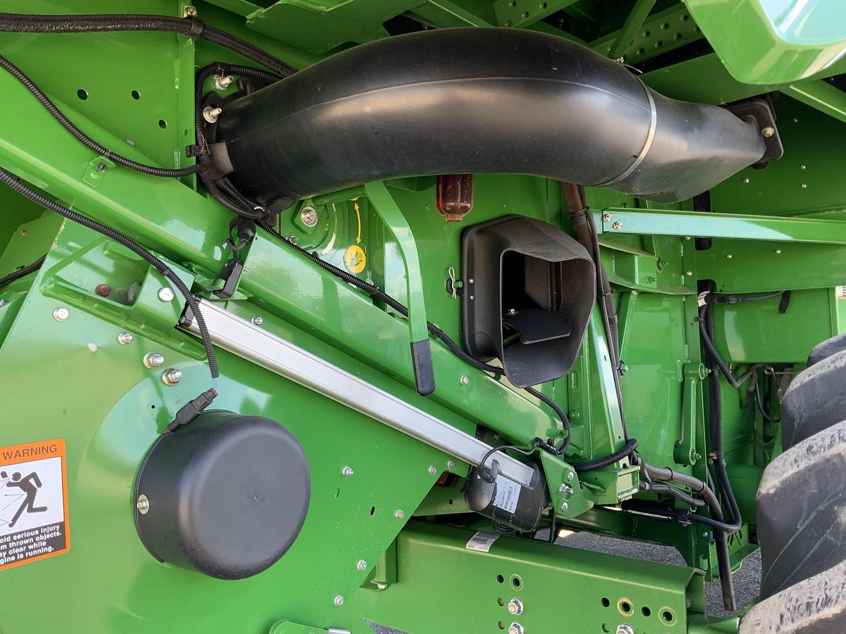 Usado 2012 JOHN DEERE® S670