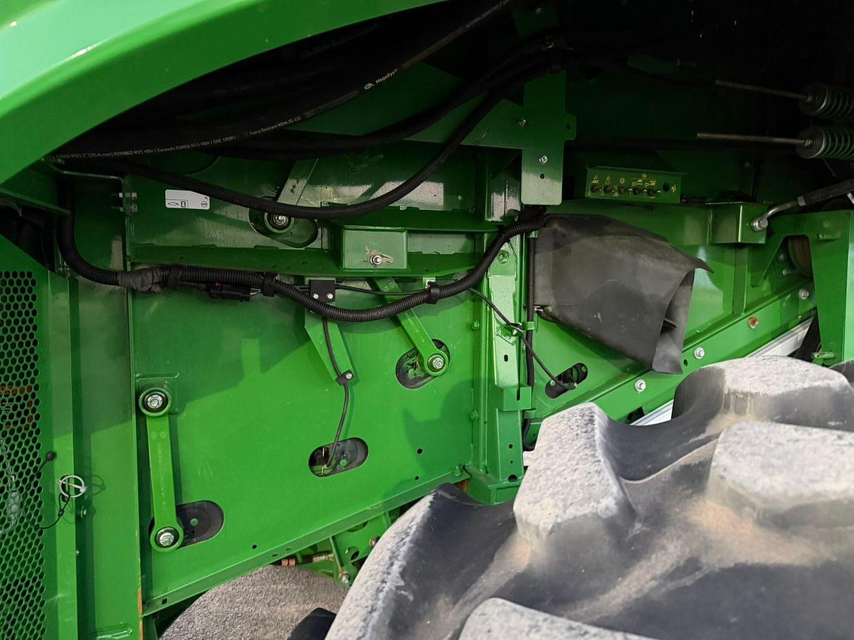 Usado 2014 JOHN DEERE® S670