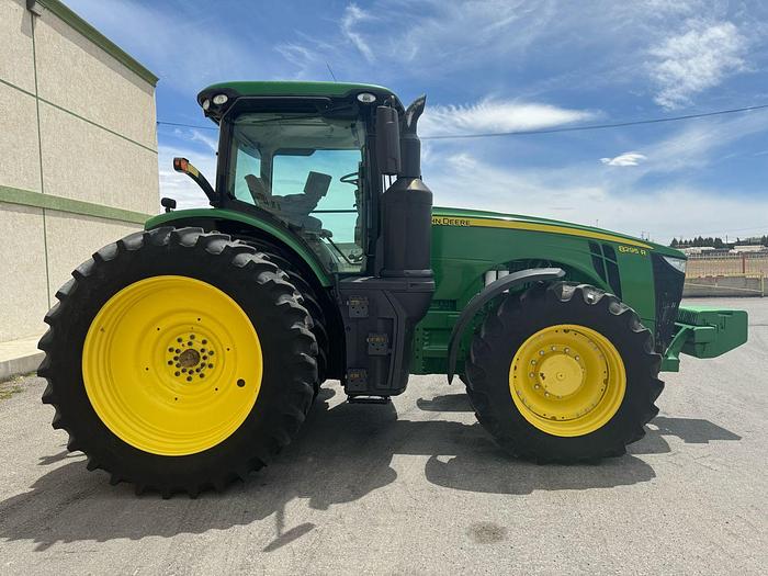 Usado 2018 JOHN DEERE 8295R