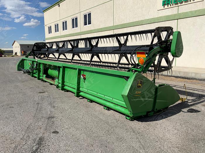 Usado 2004 JOHN DEERE 630F