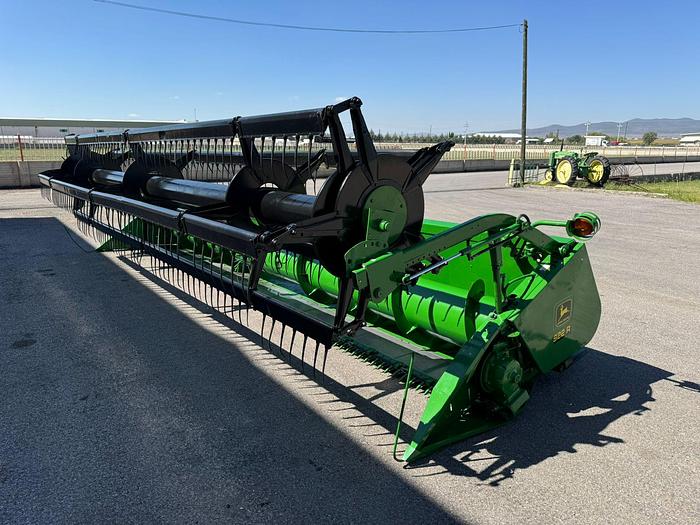 Usado JOHN DEERE® 922R