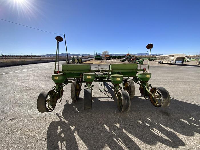 Usado JOHN DEERE® 494