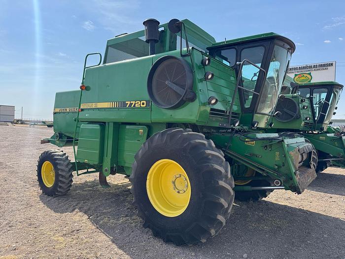 Usado 1986 JOHN DEERE® 7720 TITAN II