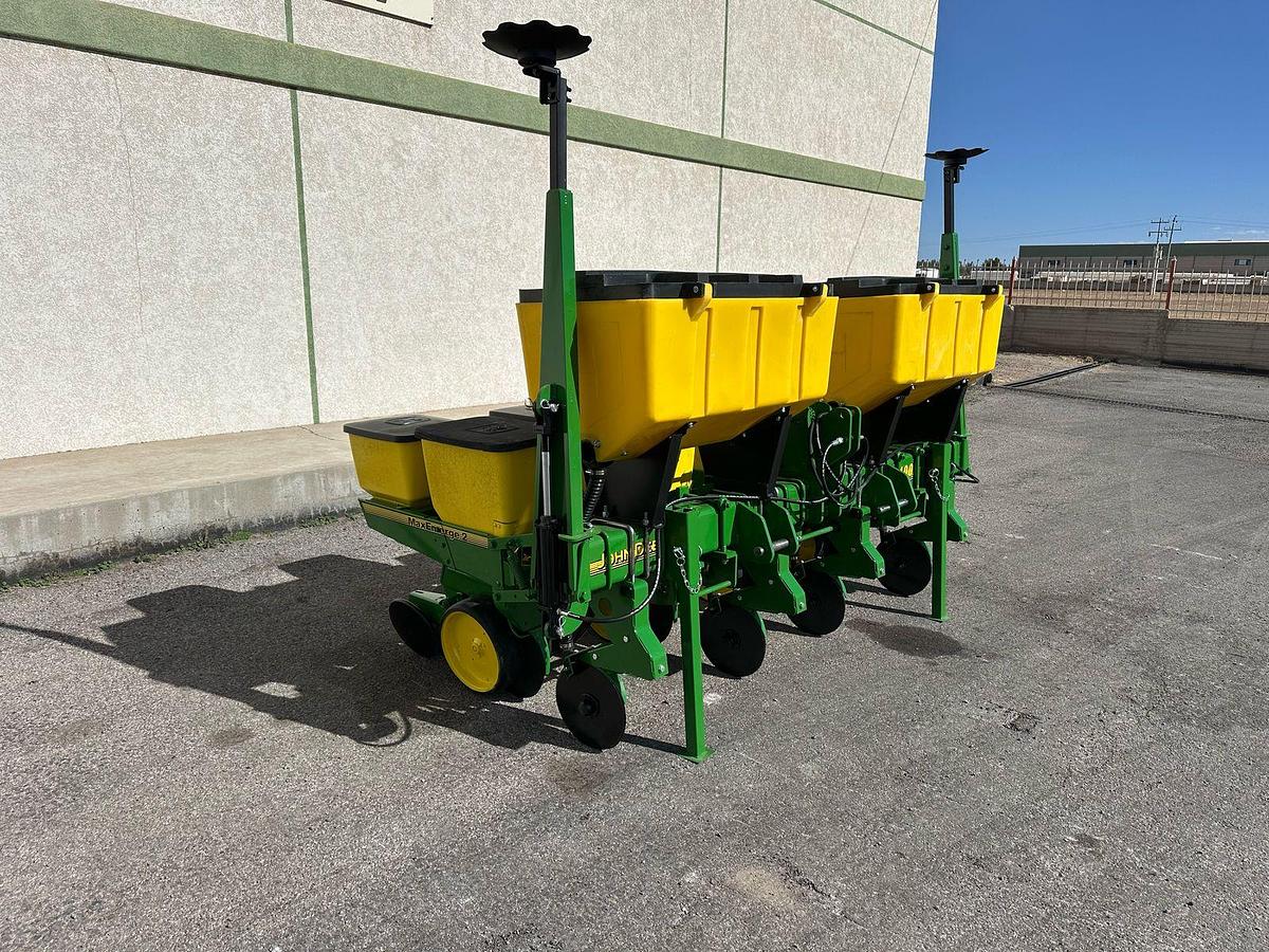 Usado JOHN DEERE® 7100