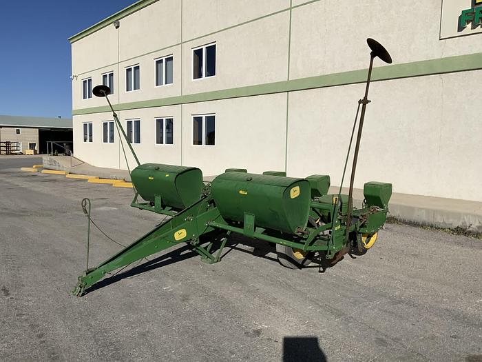 Usado JOHN DEERE® 7000