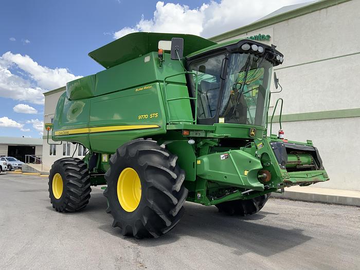 Usado JOHN DEERE® 9770STS