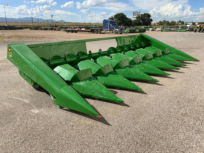 Usado JOHN DEERE 843
