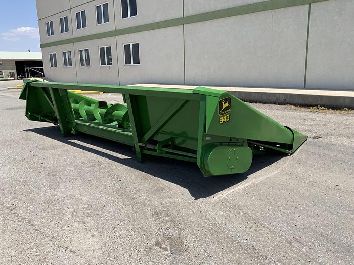 Usado JOHN DEERE® 643