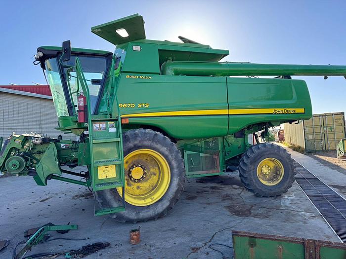 Usado JOHN DEERE 9670STS