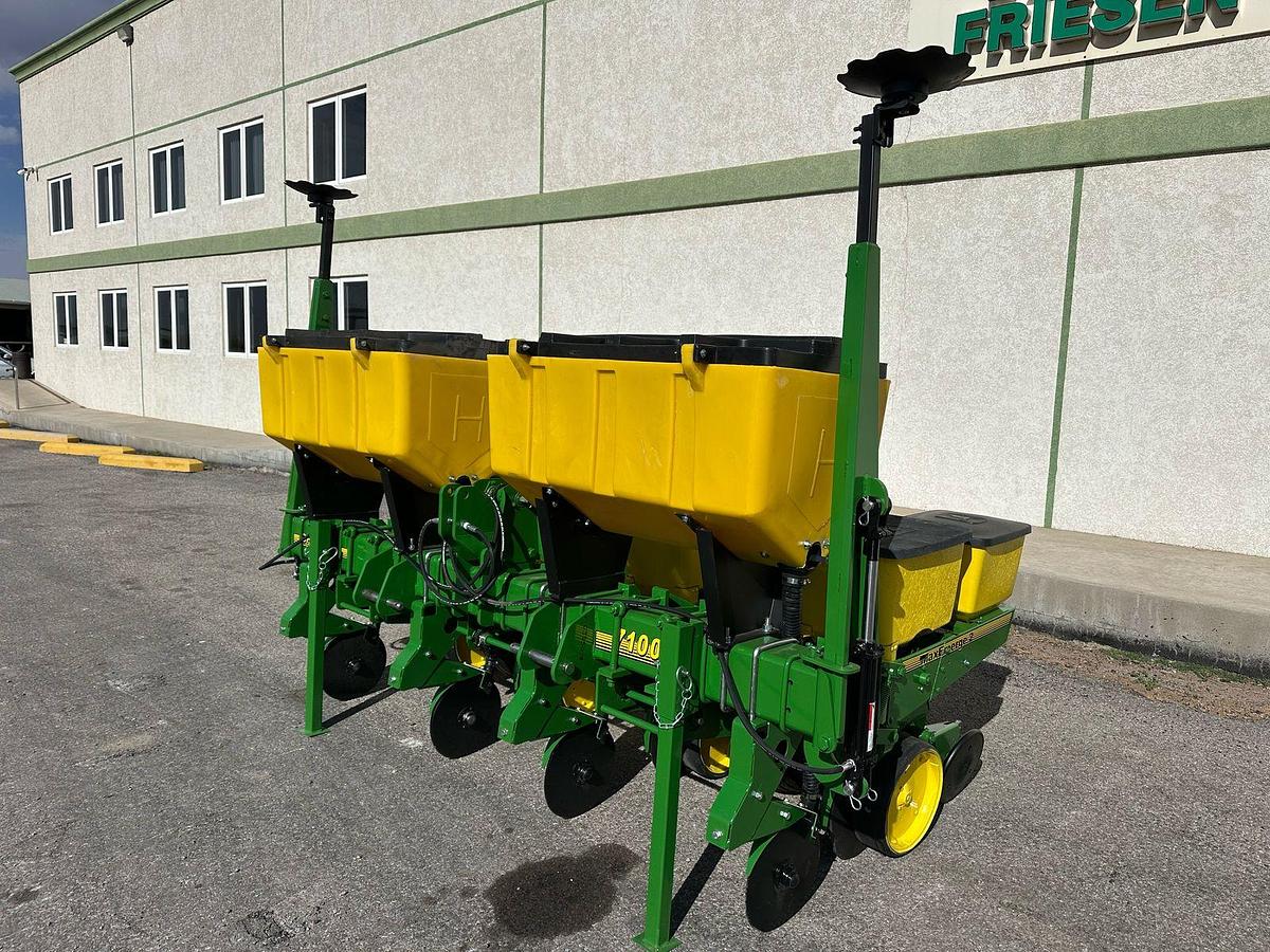 Usado JOHN DEERE® 7100